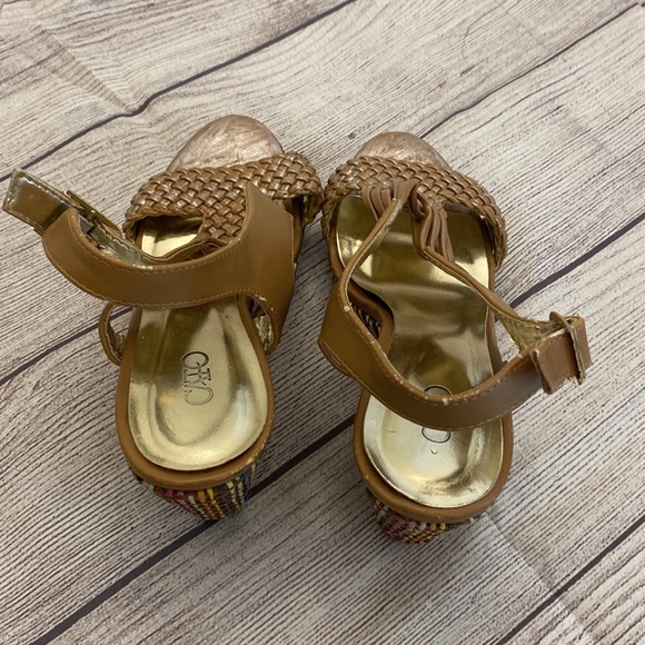 Braided front wedge - Picture 2 of 7